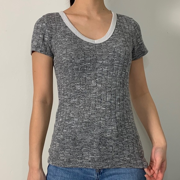 gray tee - Picture 3 of 4
